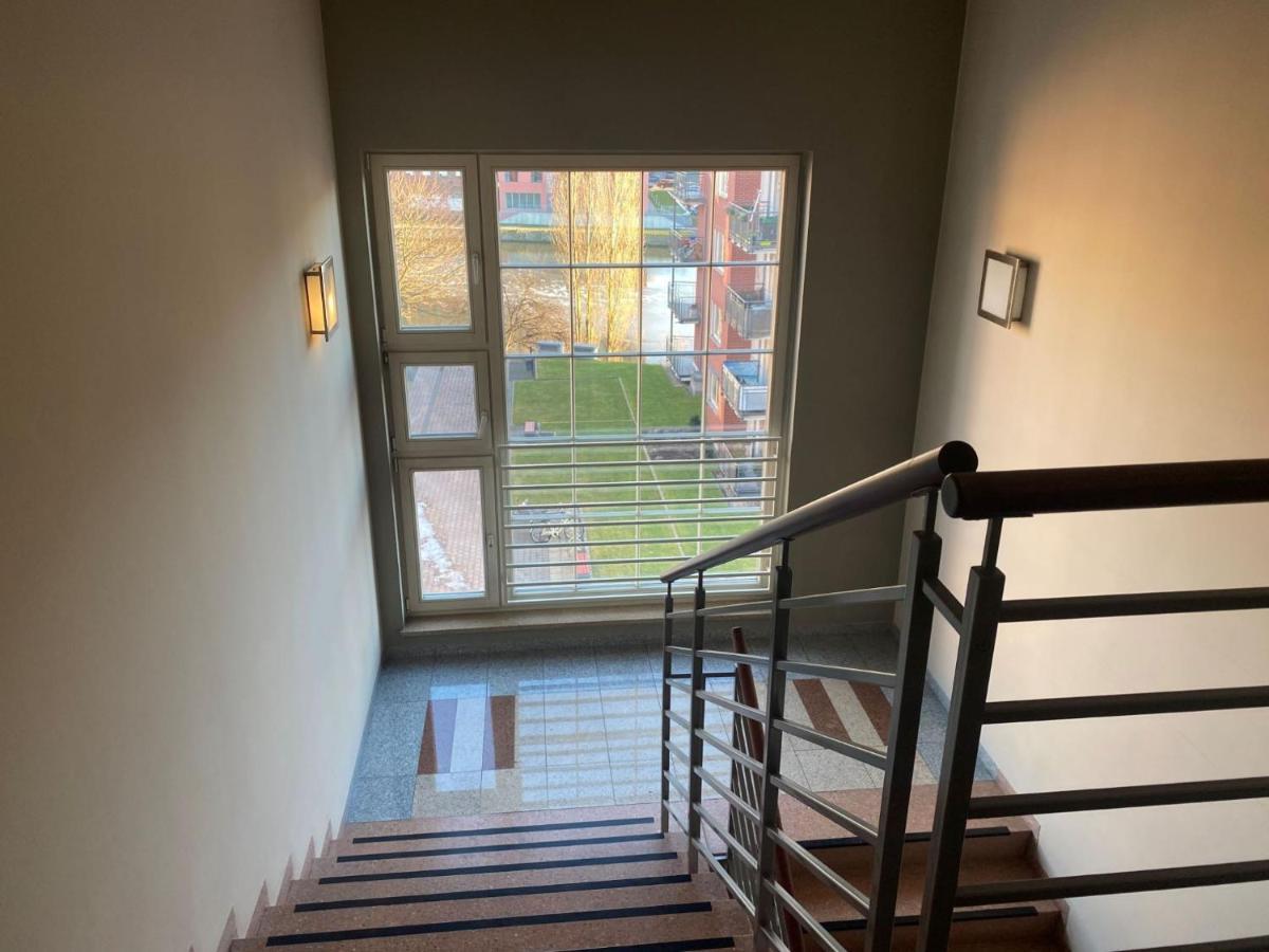 Apartment In The Heart Of Gdansk Bagian luar foto